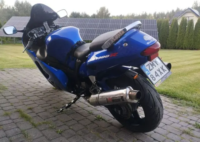 SUZUKI GSX-R 