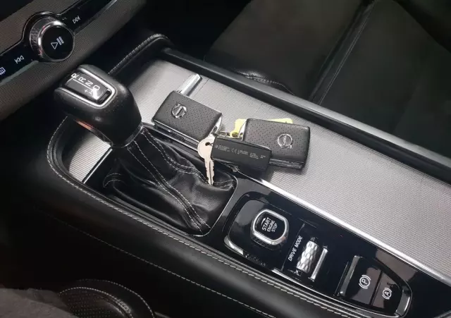 VOLVO XC 90 B5 D AWD Geartronic RDesign