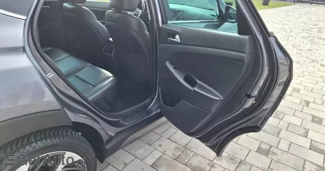 HYUNDAI Tucson Blue 1.7 CRDi 2WD Style
