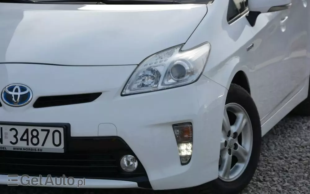 TOYOTA Prius 1.8 HSD Premium