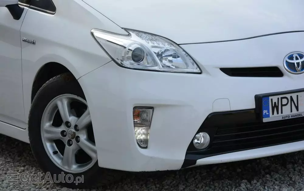 TOYOTA Prius 1.8 HSD Premium