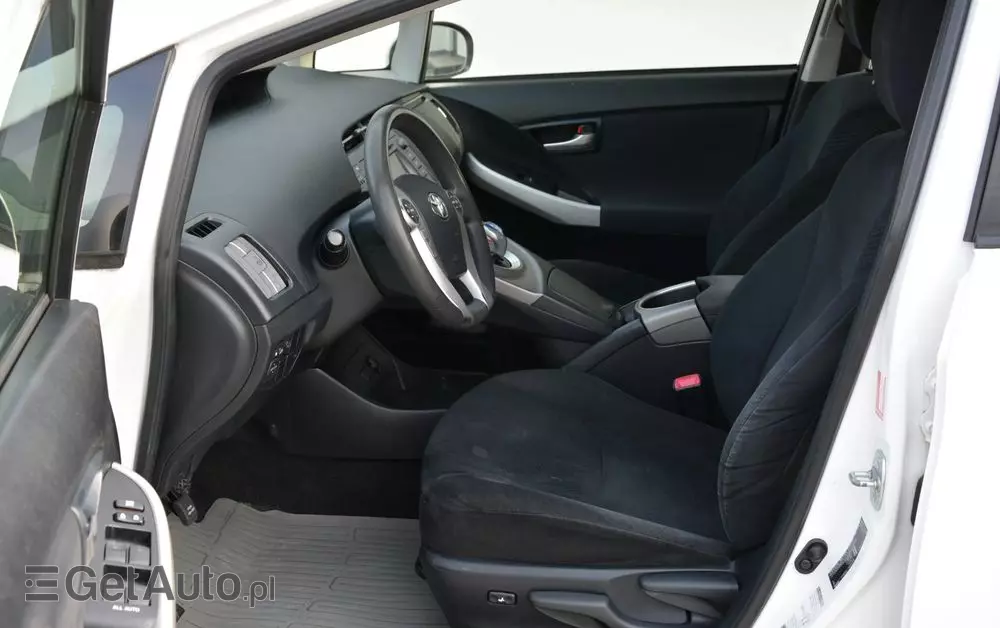 TOYOTA Prius 1.8 HSD Premium
