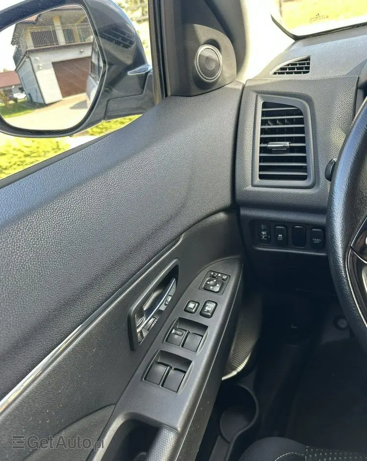 MITSUBISHI ASX 