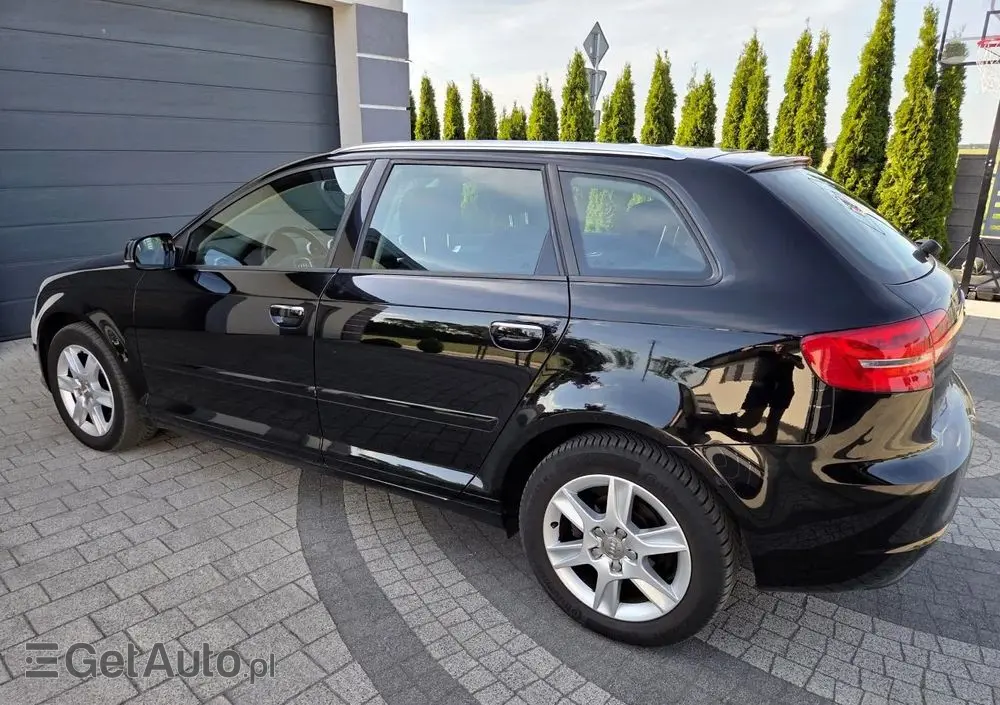 AUDI A3 Sportback 