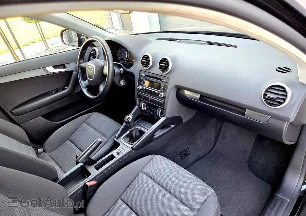 AUDI A3 Sportback 
