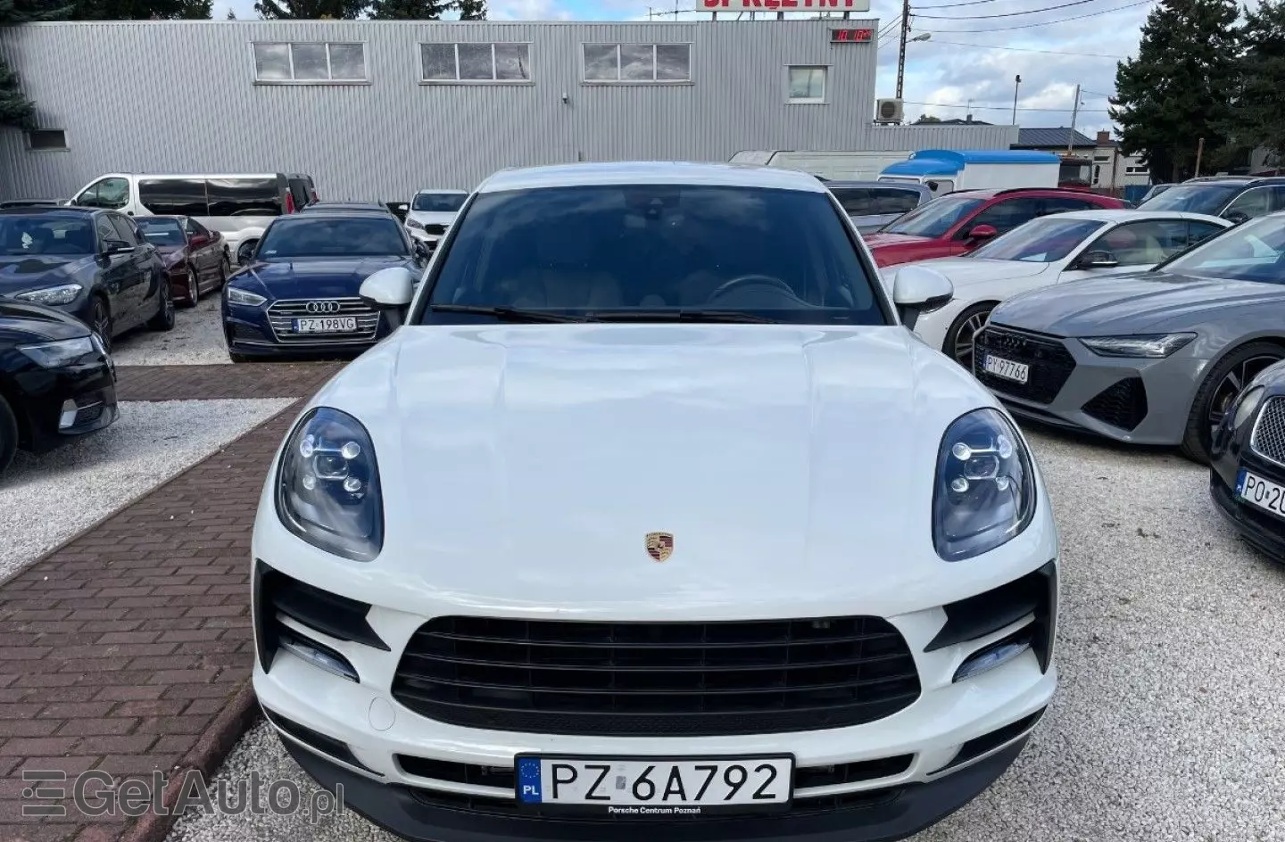 PORSCHE Macan 