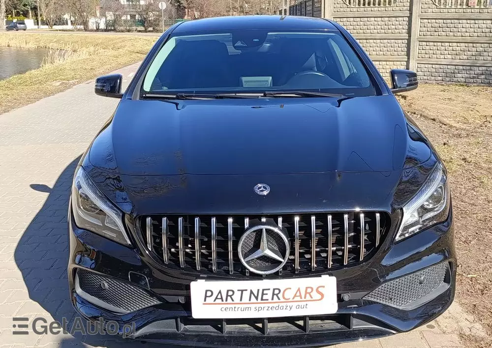 MERCEDES-BENZ CLA Shooting Brake 220 d 4Matic 7G-DCT AMG Line