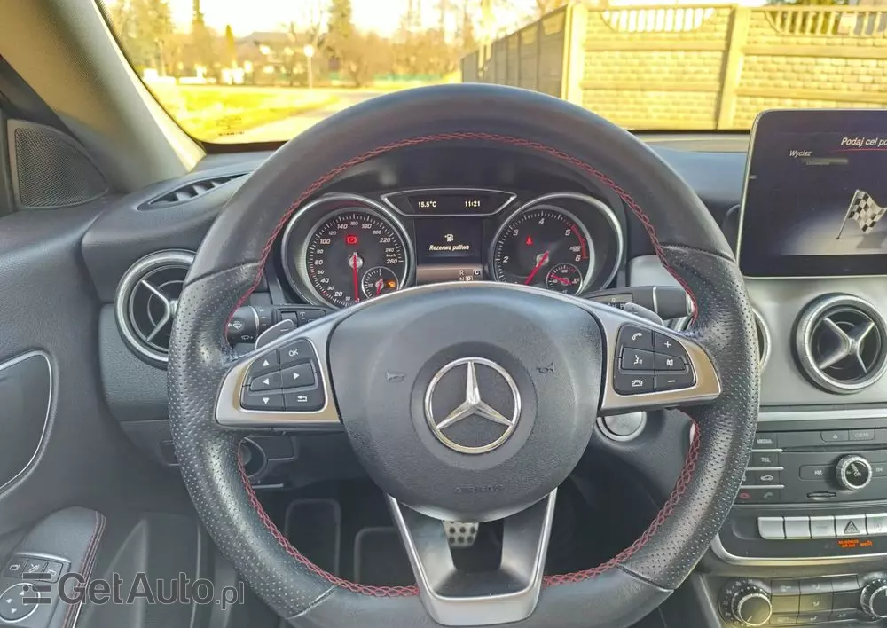 MERCEDES-BENZ CLA Shooting Brake 220 d 4Matic 7G-DCT AMG Line