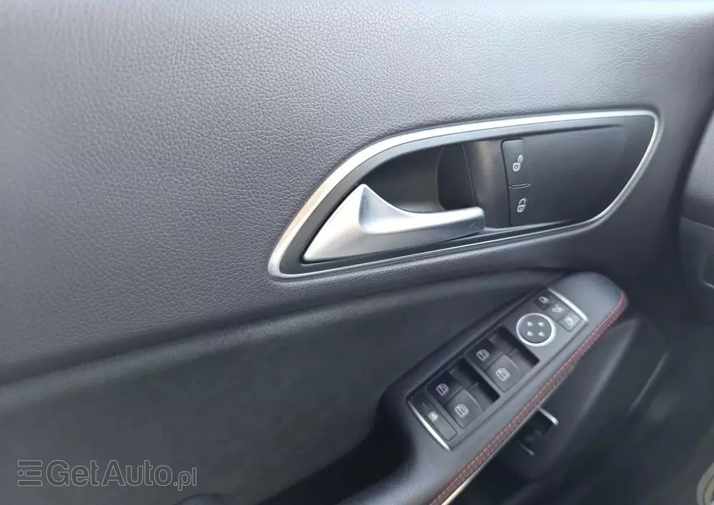 MERCEDES-BENZ CLA Shooting Brake 220 d 4Matic 7G-DCT AMG Line