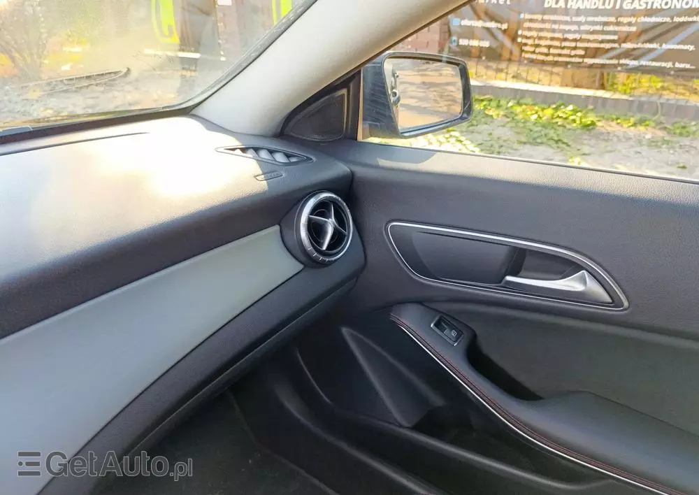 MERCEDES-BENZ CLA Shooting Brake 220 d 4Matic 7G-DCT AMG Line