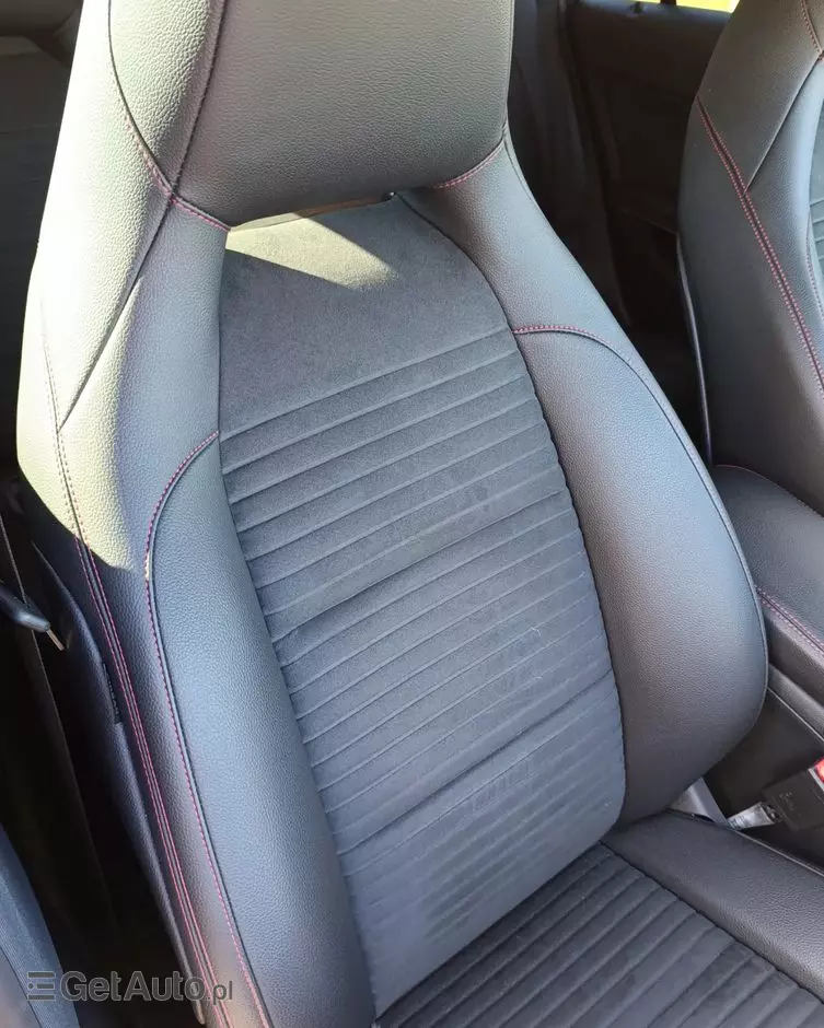 MERCEDES-BENZ CLA Shooting Brake 220 d 4Matic 7G-DCT AMG Line