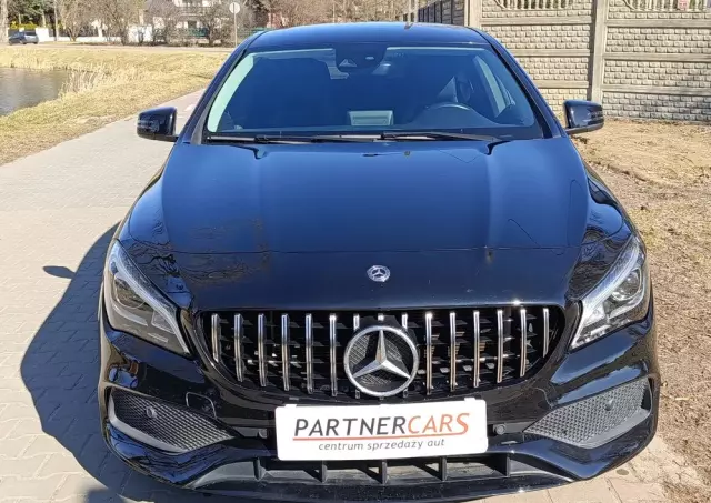 MERCEDES-BENZ CLA Shooting Brake 220 d 4Matic 7G-DCT AMG Line