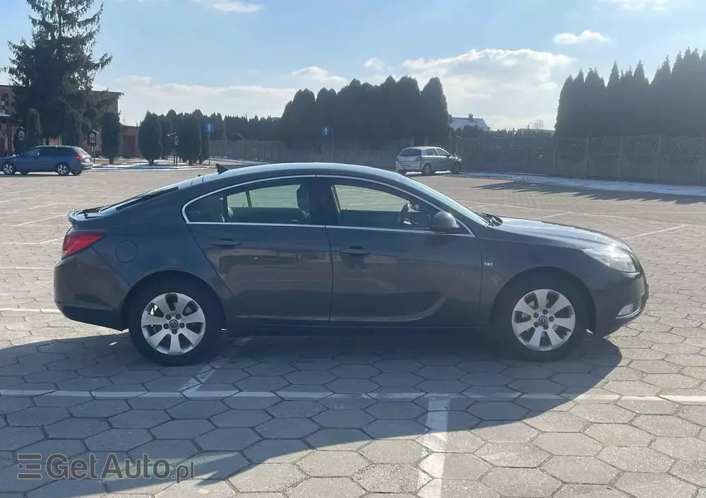 OPEL Insignia 1.8 Edition