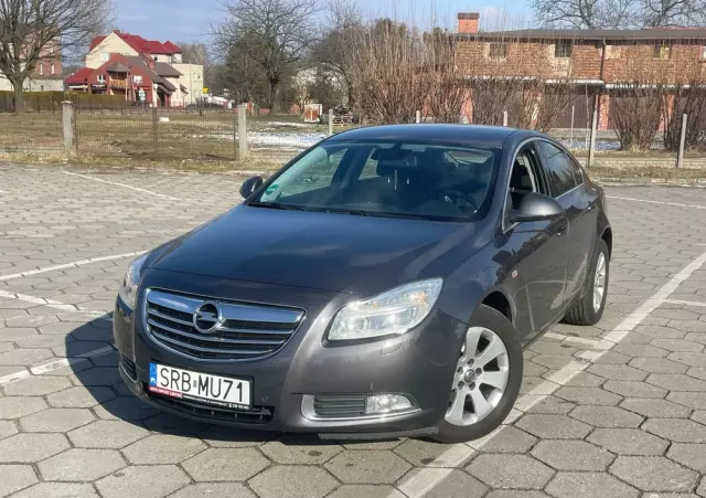 OPEL Insignia 1.8 Edition