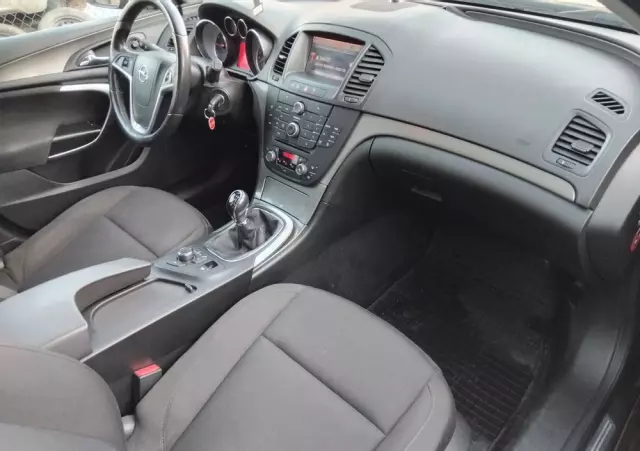 OPEL Insignia 1.8 Edition