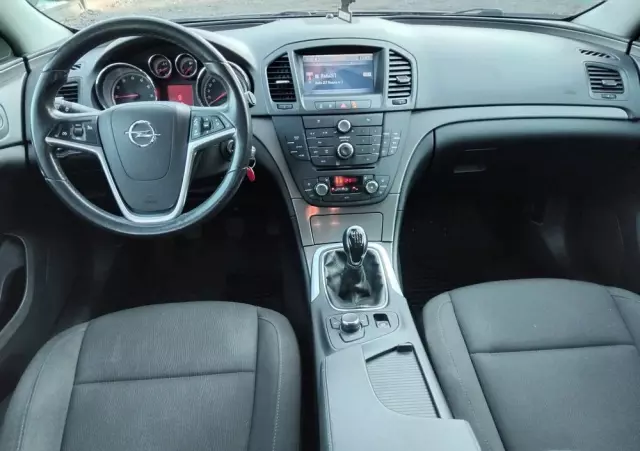 OPEL Insignia 1.8 Edition