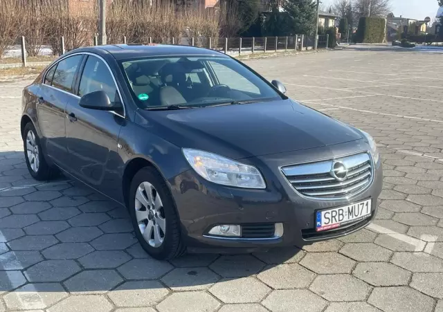 OPEL Insignia 1.8 Edition