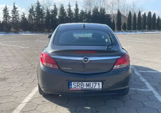OPEL Insignia 1.8 Edition