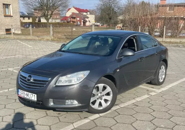 OPEL Insignia 1.8 Edition