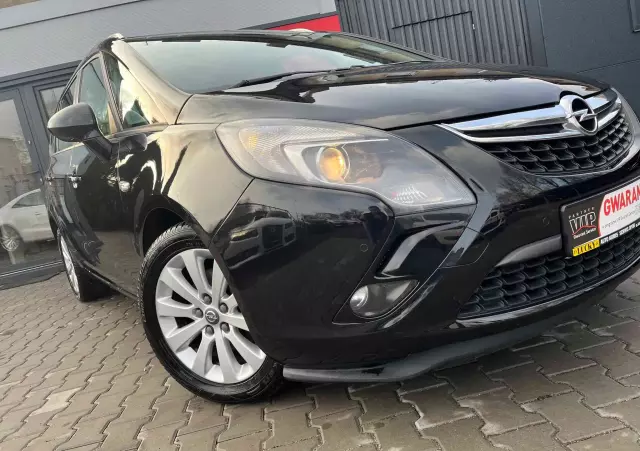 OPEL Zafira 1.4 T Cosmo