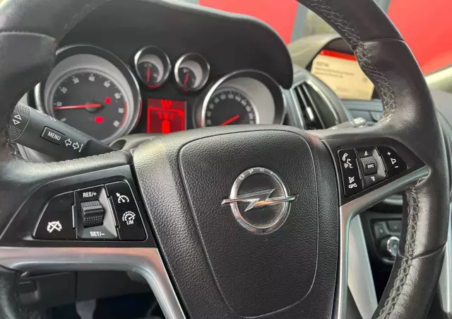 OPEL Zafira 1.4 T Cosmo