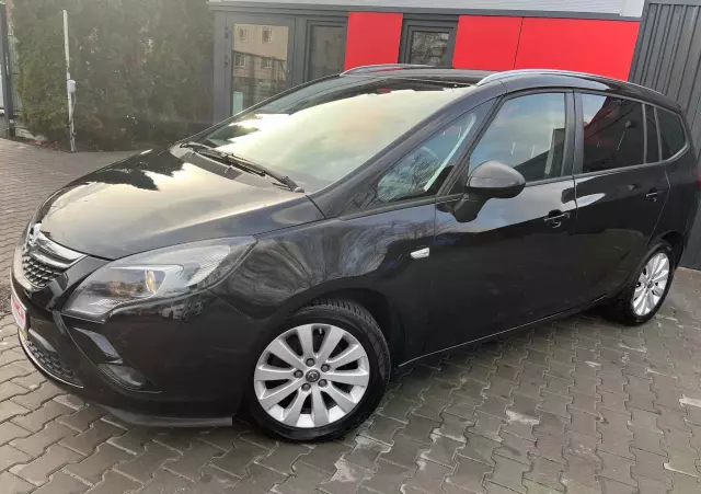 OPEL Zafira 1.4 T Cosmo