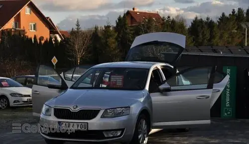 SKODA Octavia 