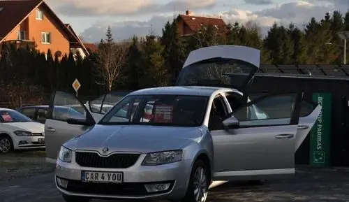 SKODA Octavia 