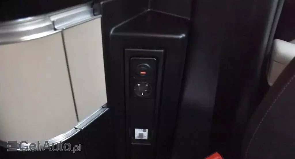 MERCEDES-BENZ Klasa V 