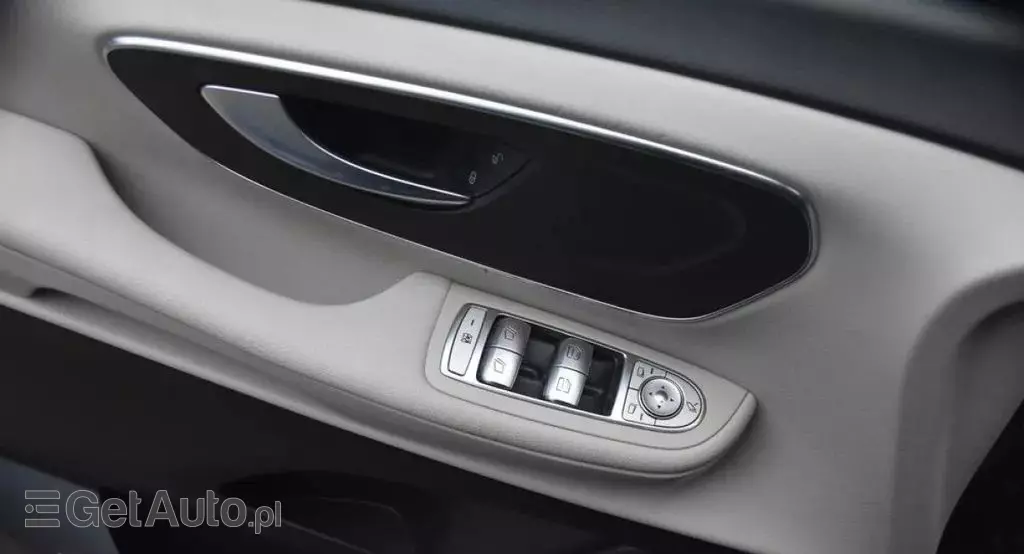 MERCEDES-BENZ Klasa V 