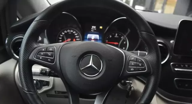 MERCEDES-BENZ Klasa V 