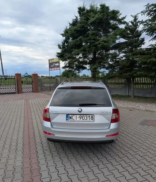 SKODA Octavia 