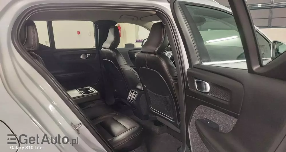 VOLVO XC 40 D3 SCR Inscription