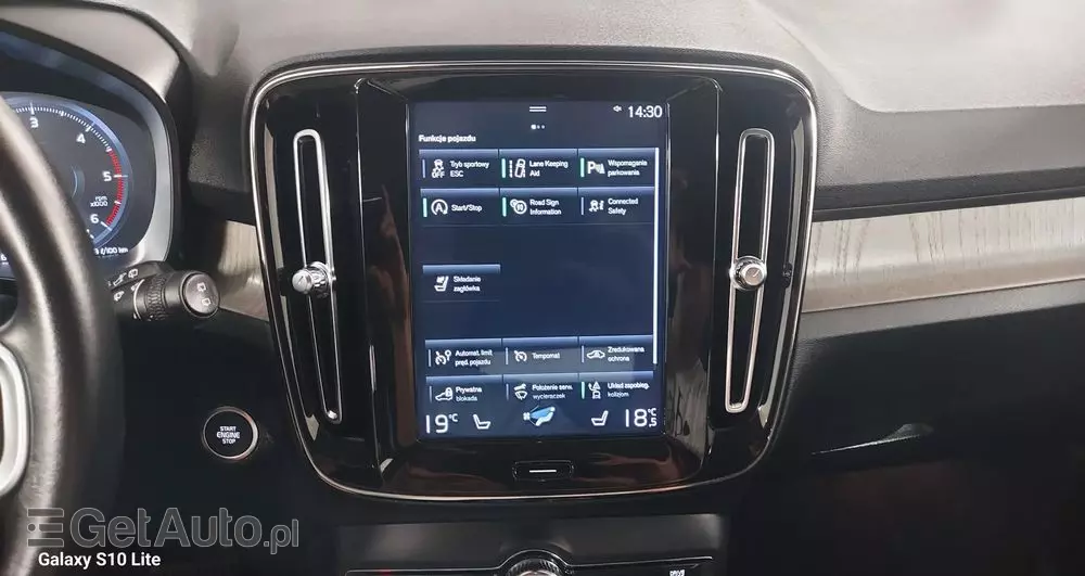 VOLVO XC 40 D3 SCR Inscription