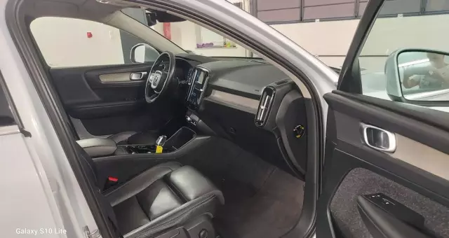 VOLVO XC 40 D3 SCR Inscription