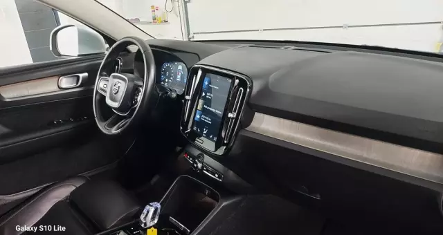 VOLVO XC 40 D3 SCR Inscription
