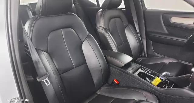 VOLVO XC 40 D3 SCR Inscription