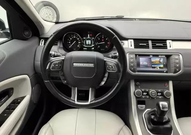 LAND ROVER Range Rover Evoque 2.0TD4 SE