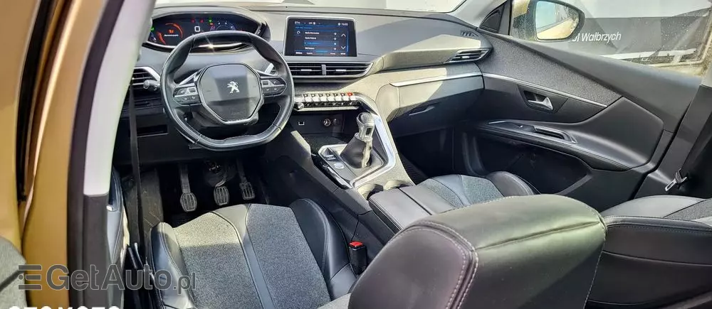 PEUGEOT 5008 2.0 HDi Allure