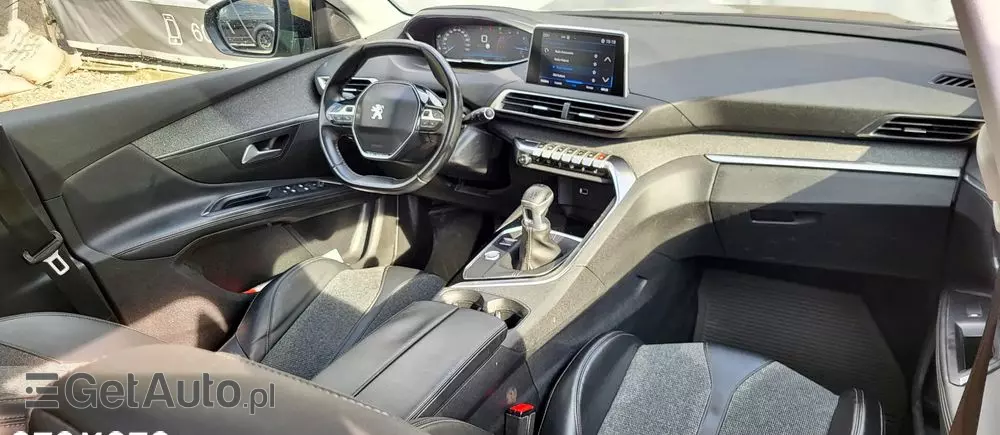 PEUGEOT 5008 2.0 HDi Allure