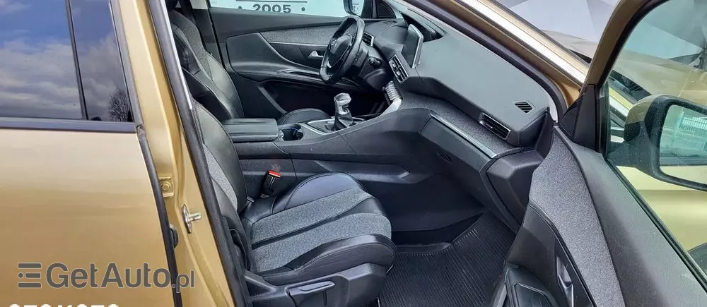 PEUGEOT 5008 2.0 HDi Allure