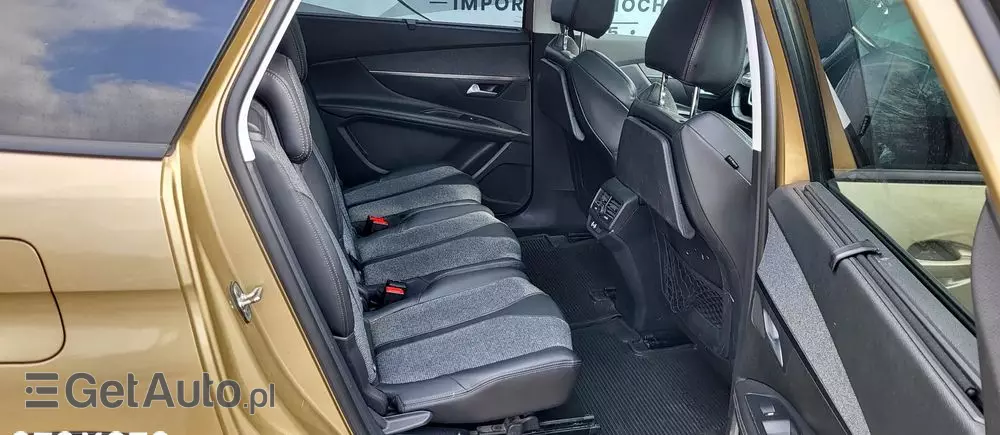 PEUGEOT 5008 2.0 HDi Allure
