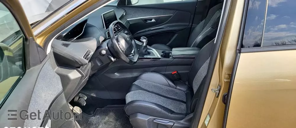 PEUGEOT 5008 2.0 HDi Allure