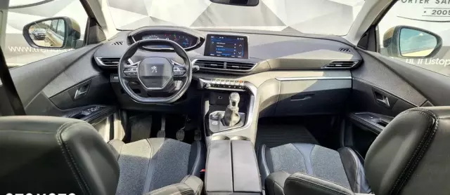 PEUGEOT 5008 2.0 HDi Allure