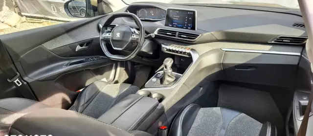 PEUGEOT 5008 2.0 HDi Allure