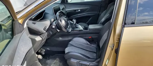 PEUGEOT 5008 2.0 HDi Allure