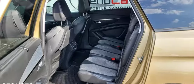 PEUGEOT 5008 2.0 HDi Allure