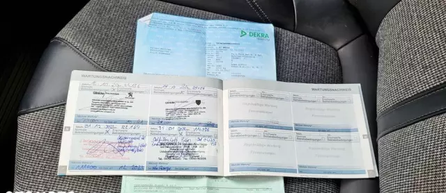 PEUGEOT 5008 2.0 HDi Allure