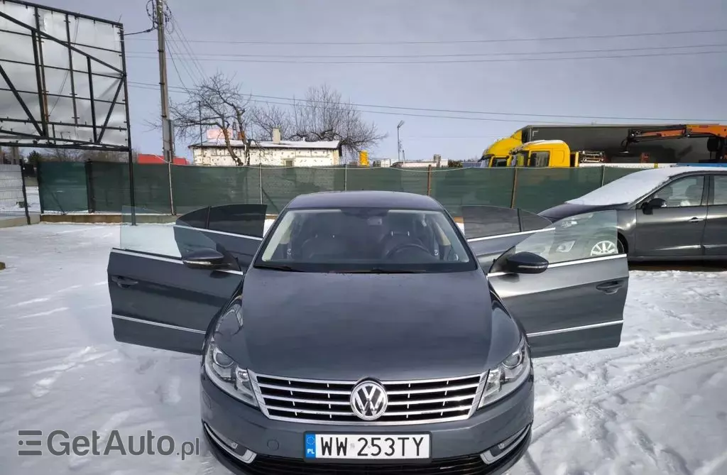 VOLKSWAGEN Passat CC 
