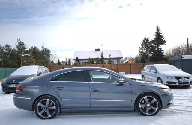 VOLKSWAGEN Passat CC 